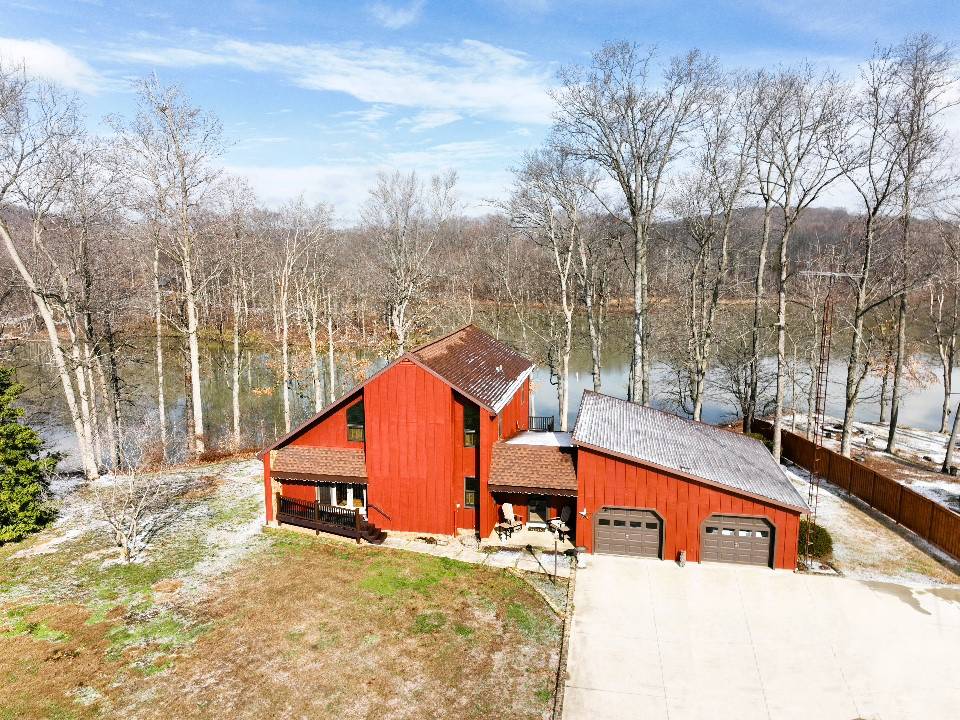 Majestic Waterfront Property on over 2.3 Acres in Perry County!