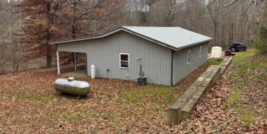 Great workshop, deer camp, storage or potential home!