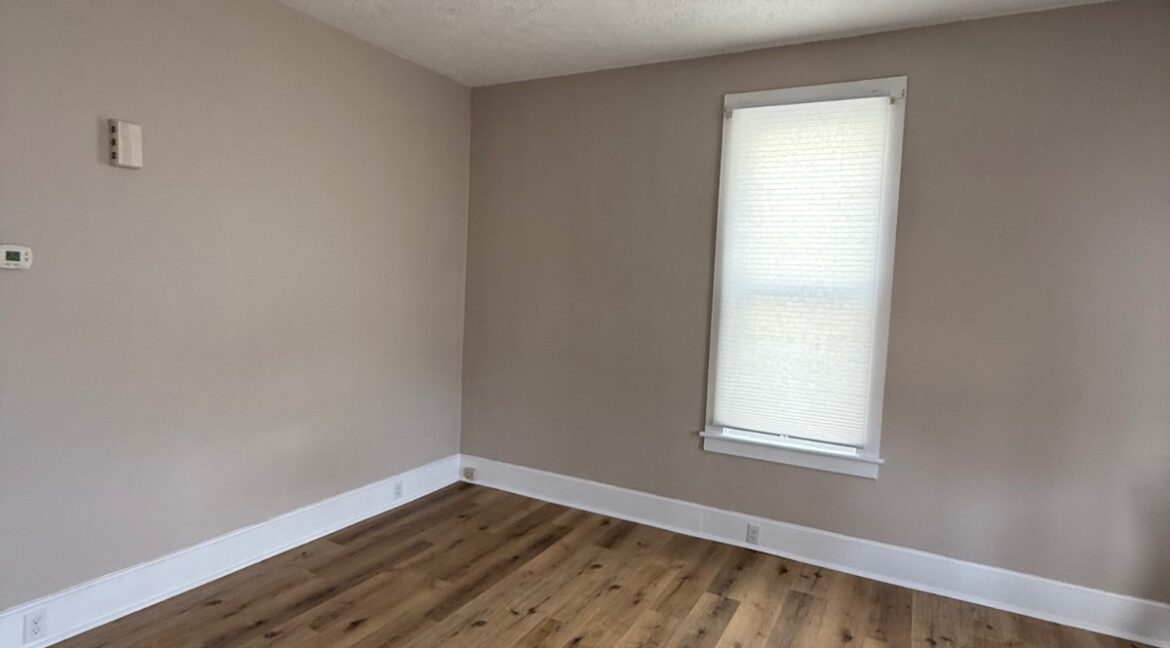 11659552-CQv4z8zP5WH1RJ2b