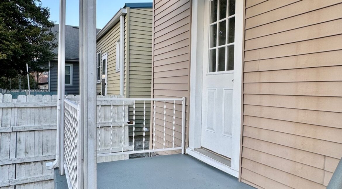 11659552-h7BFftsH5SLBtv3v