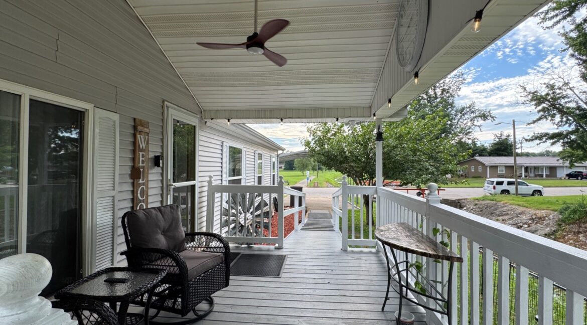 11526936-7S3R39r7k22BnTfl