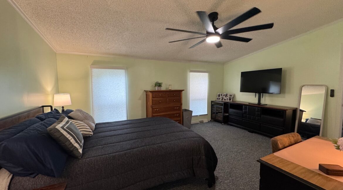 11526936-9cZw2V4C5wcQTpFK