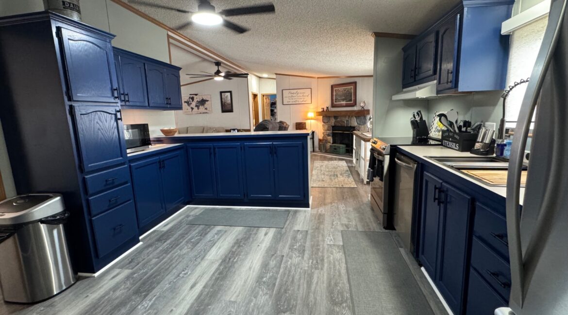 11526936-LGbrsJqZDDN9QmSZ