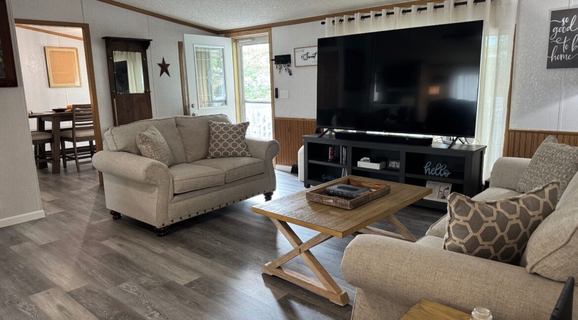 11526936-hNTgGq7kWq8kLHWG