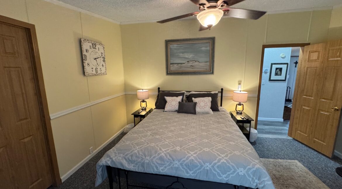 11526936-lBZjSFX87xMxrfvB