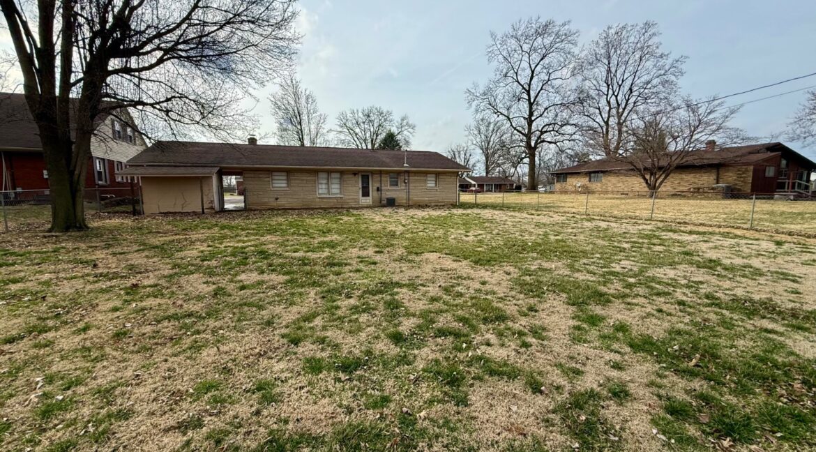 11673872-JgSssv2KXMZyLSzF