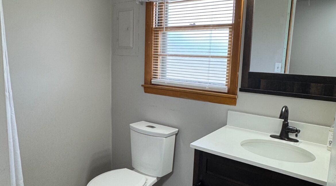 11673872-XB8TcgVH5QJ67nhV