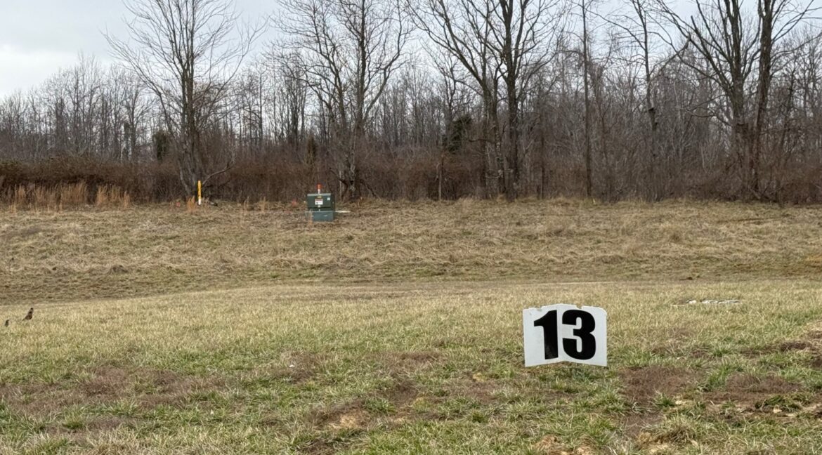 11676425-qdh84yq3qK2NBvVl