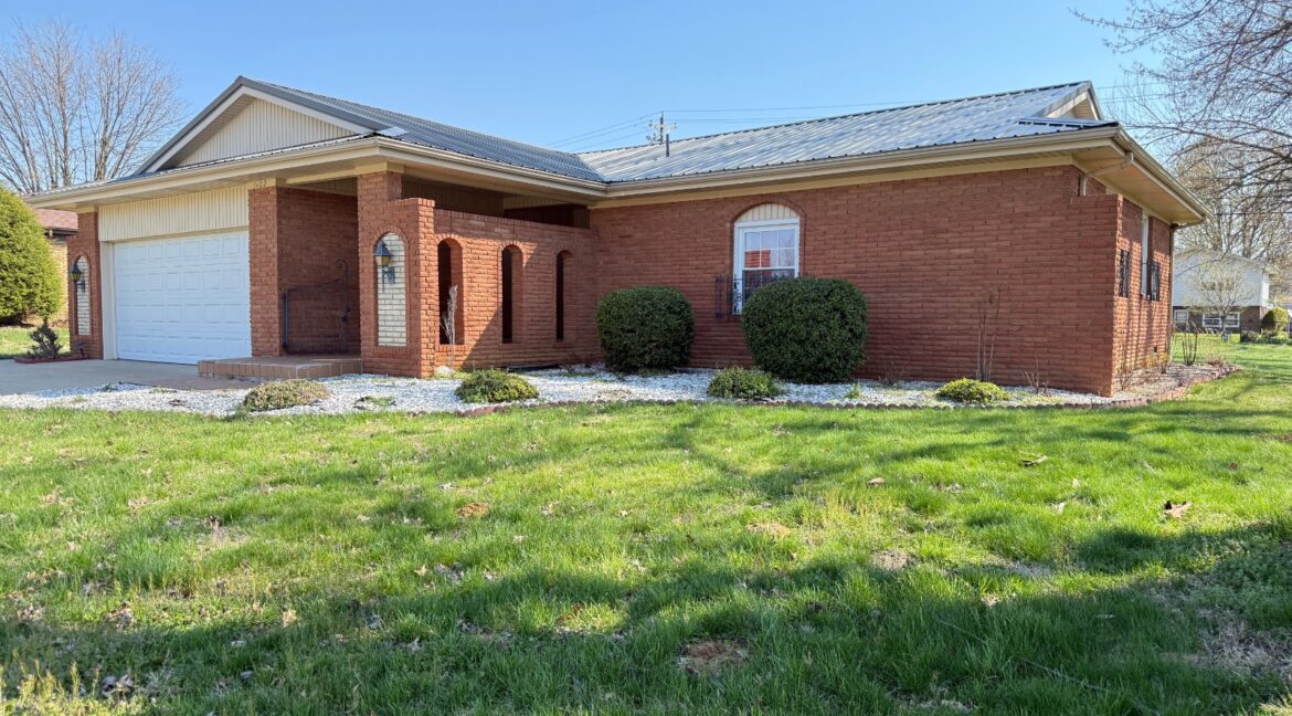 11676687-Kr56sp2htLZhzbXF