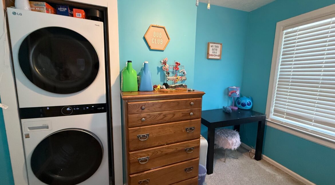 11688041-mQnt2D7jnVM9GBp3