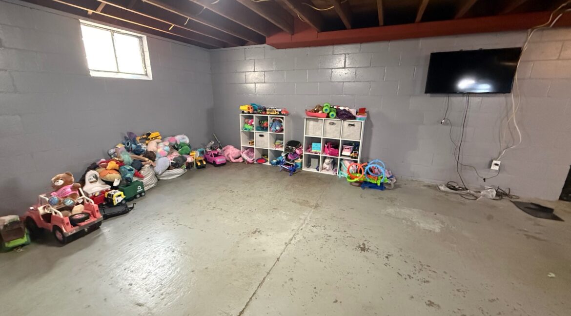 11688041-pk4f9cN6BVK934Yy