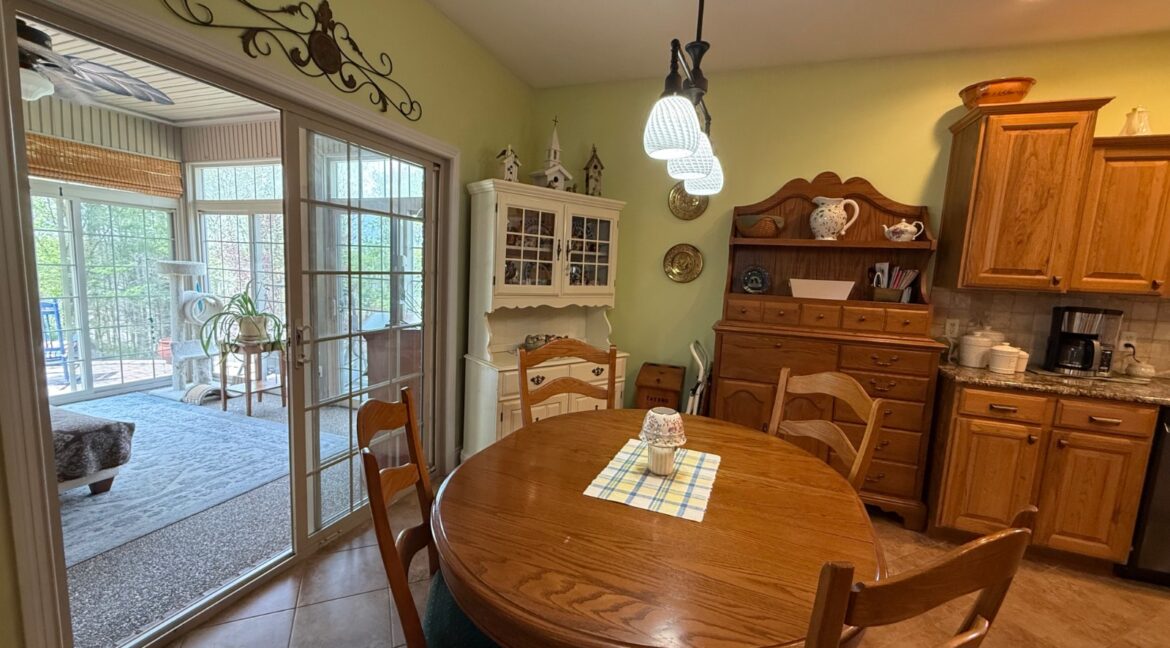 11691579-XGTWwxCf8rjFZdjF