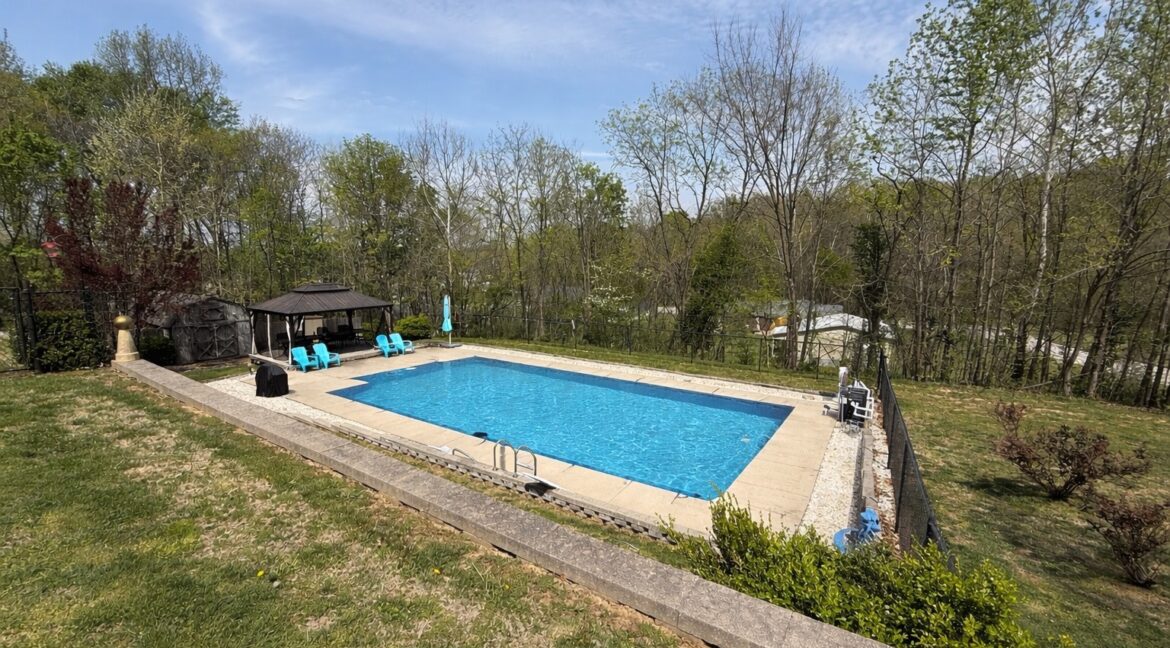 11691579-d2Xz3nS8sqCWGtfk