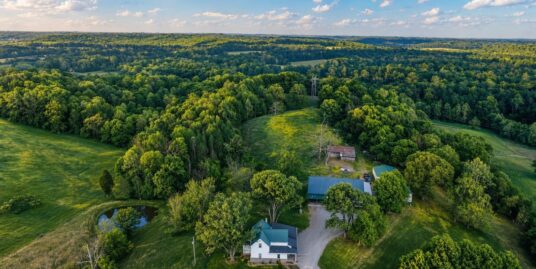 Beautiful 65 Acre Farm, Farmhouse & Barns